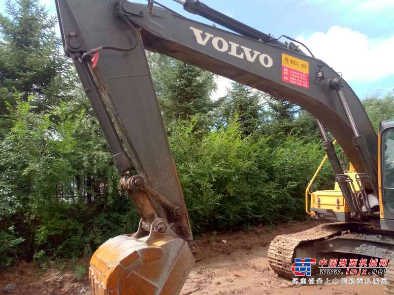 黑龙江出售转让二手7000小时2014年沃尔沃EC200B挖掘机