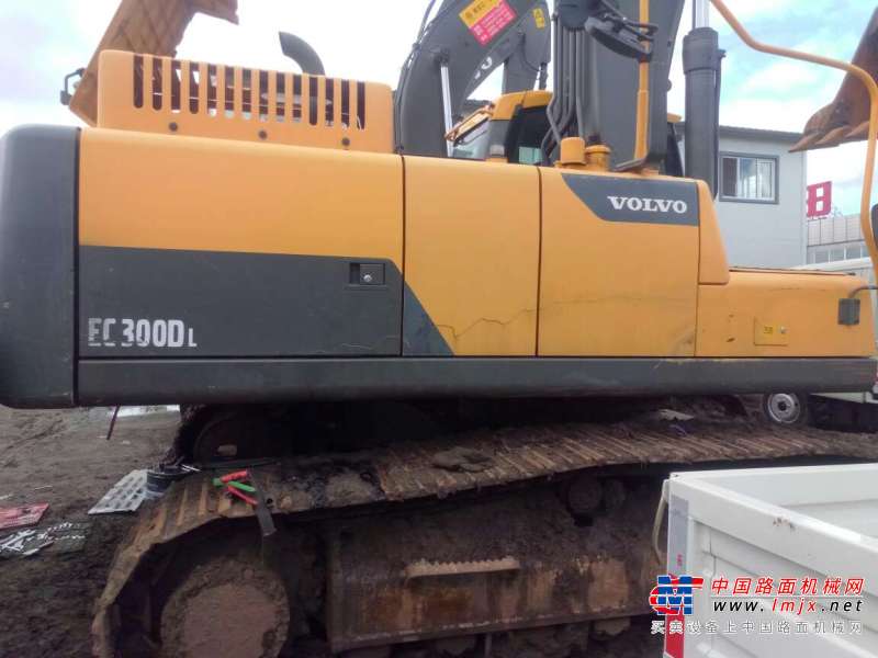 黑龙江出售转让二手4800小时2014年沃尔沃EC300DL挖掘机