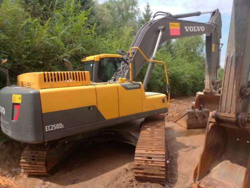 黑龙江出售转让二手600小时2016年沃尔沃EC250DL挖掘机
