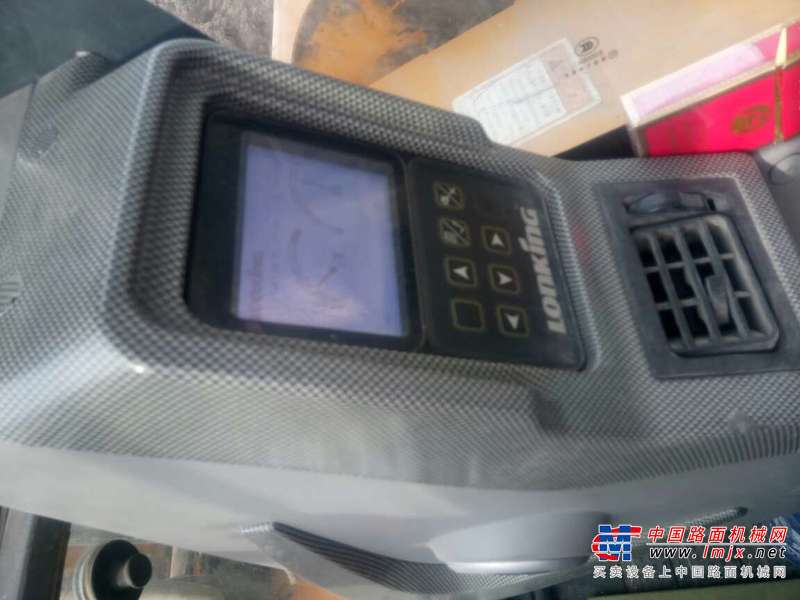 山西出售转让二手8000小时2010年龙工LG6065挖掘机