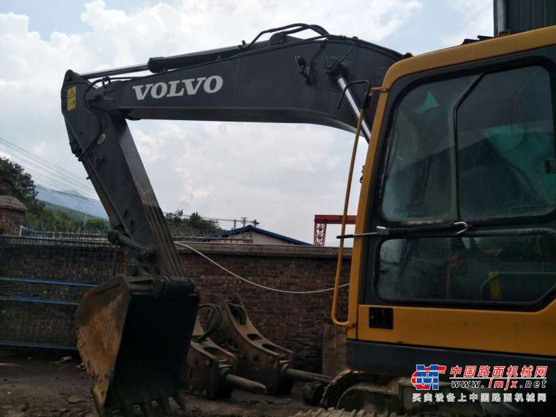 云南出售转让二手8959小时2012年沃尔沃EC240BLC挖掘机