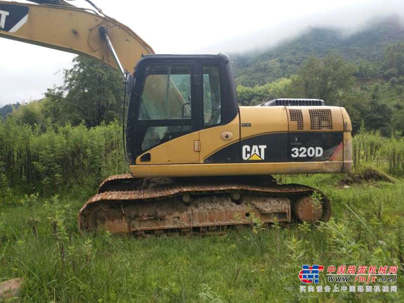 云南出售转让二手7826小时2009年卡特彼勒320D挖掘机