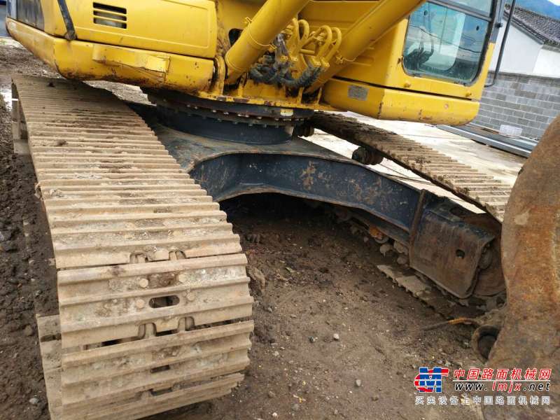 云南出售转让二手3562小时2013年中联重科ZE230E挖掘机