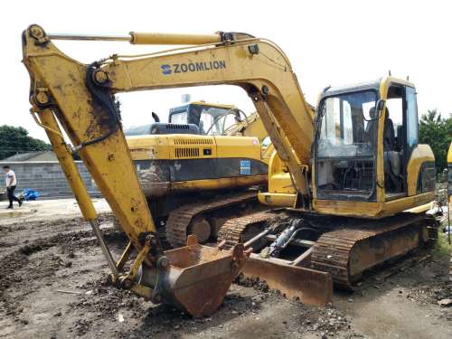 云南出售转让二手4826小时2010年中联重科ZE80挖掘机