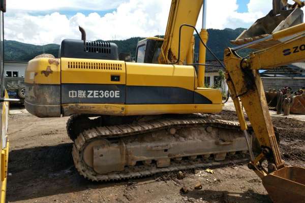 云南出售转让二手3286小时2014年中联重科ZE360E挖掘机