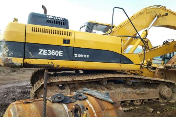 云南出售转让二手4263小时2013年中联重科ZE360E挖掘机