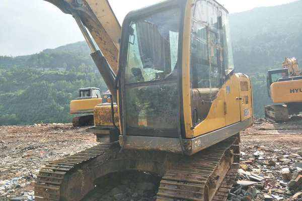 四川出售转让二手7500小时2011年徐工XE80C挖掘机