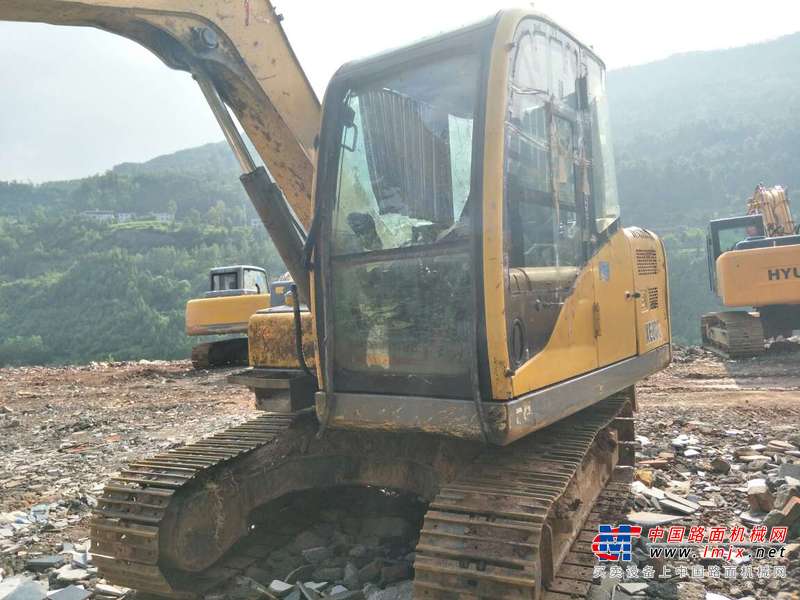 四川出售转让二手7500小时2011年徐工XE80C挖掘机