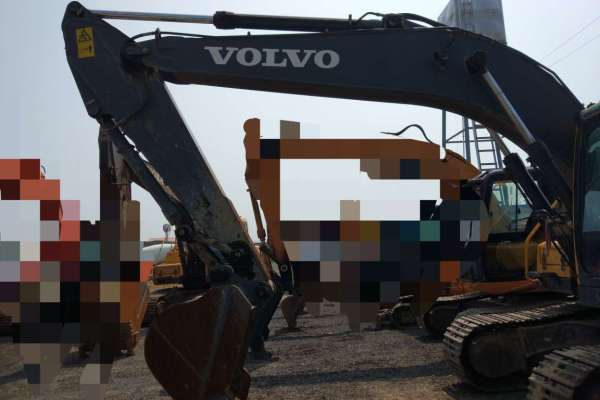 陕西出售转让二手6300小时2010年沃尔沃EC210B挖掘机