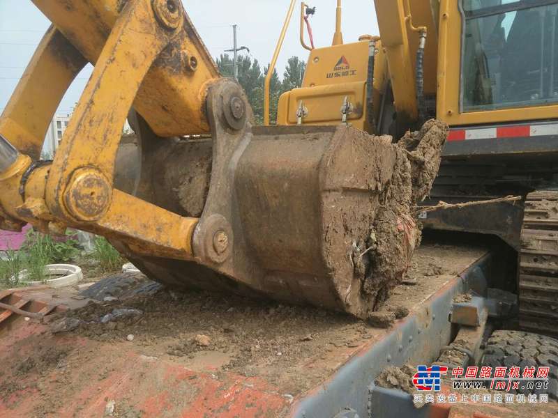 山东出售转让二手1500小时2016年临工LG680E挖掘机