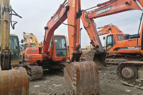 山西出售转让二手7800小时2010年斗山DH150挖掘机