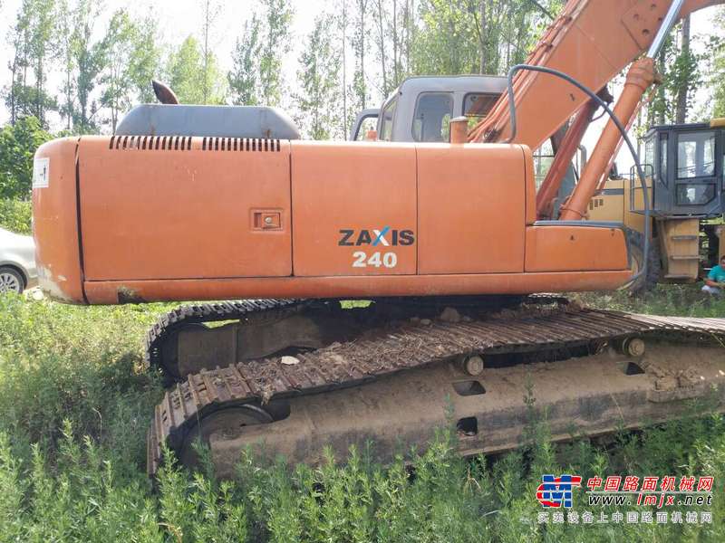 河南出售转让二手12520小时2003年日立EX240挖掘机