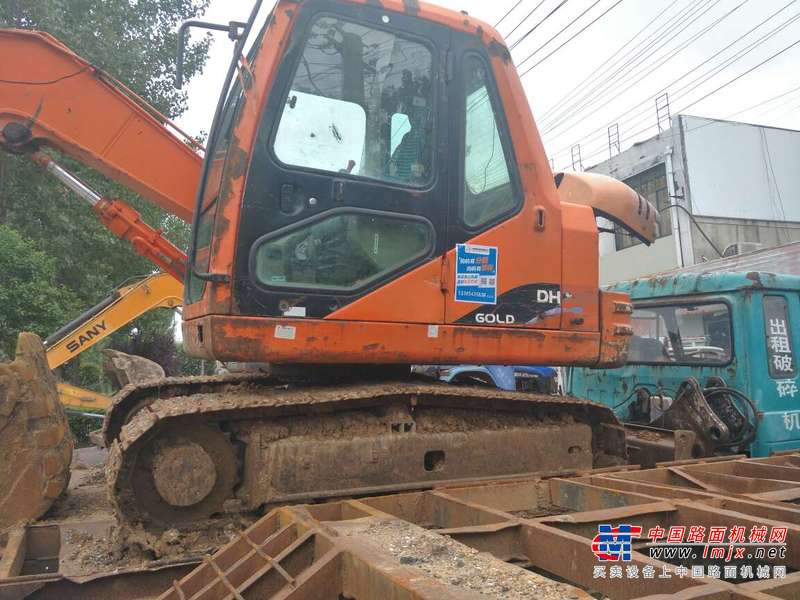 山东出售转让二手14000小时2010年斗山DH80GOLD挖掘机