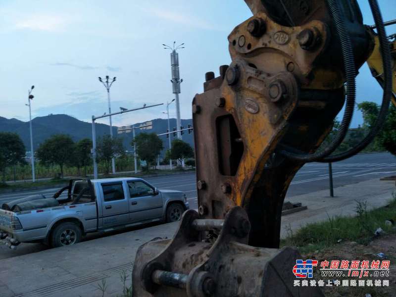 贵州出售转让二手10000小时2011年沃尔沃EC210B挖掘机
