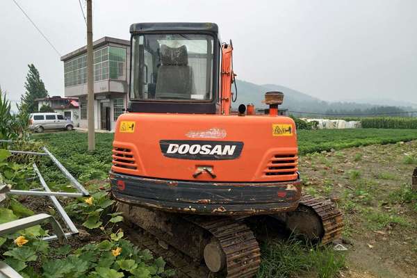 山东出售转让二手2600小时2015年斗山DH55挖掘机