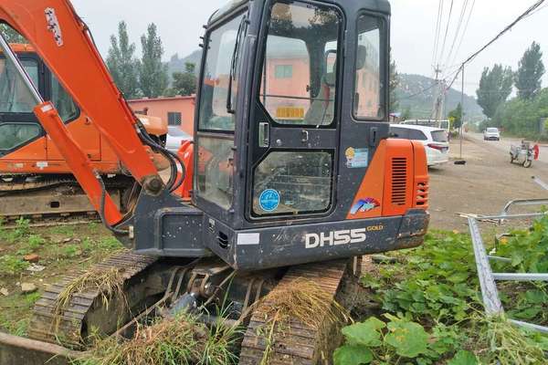 山东出售转让二手2600小时2015年斗山DH55挖掘机