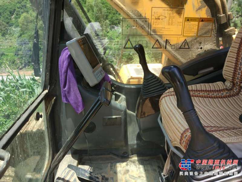 云南出售转让二手4500小时2014年三一重工SY235C挖掘机