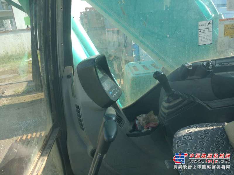 云南出售转让二手8000小时2011年神钢SK260LC挖掘机