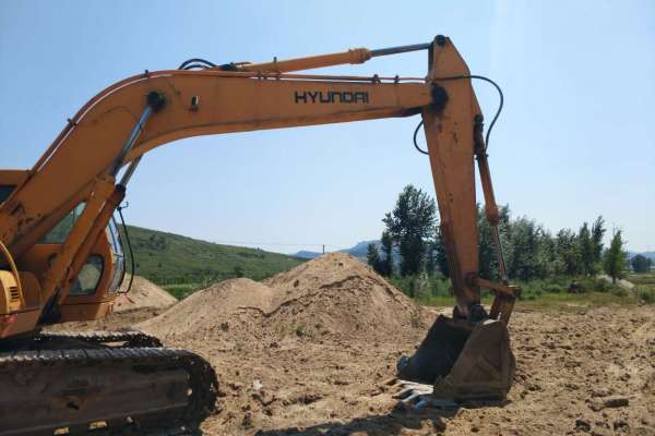 辽宁出售转让二手14000小时2008年现代R210LC挖掘机
