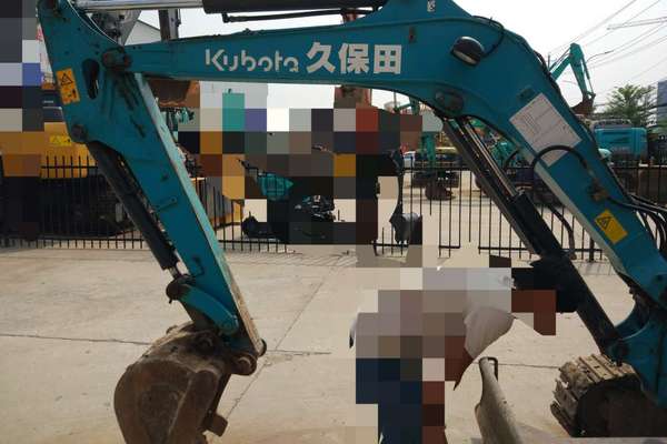 陕西出售转让二手6580小时2010年久保田KX135挖掘机