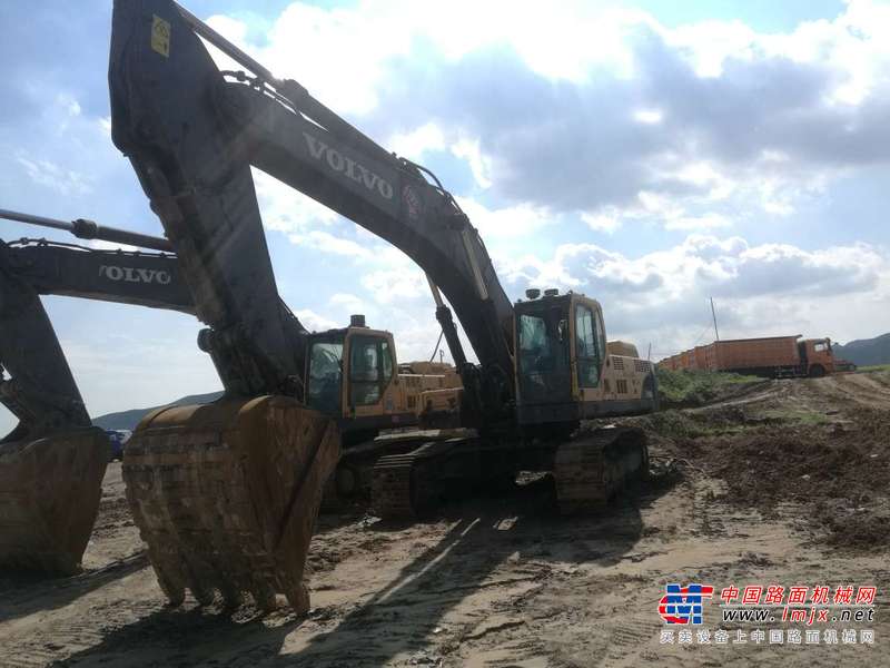 山西出售转让二手12000小时2011年沃尔沃EC460BLC挖掘机