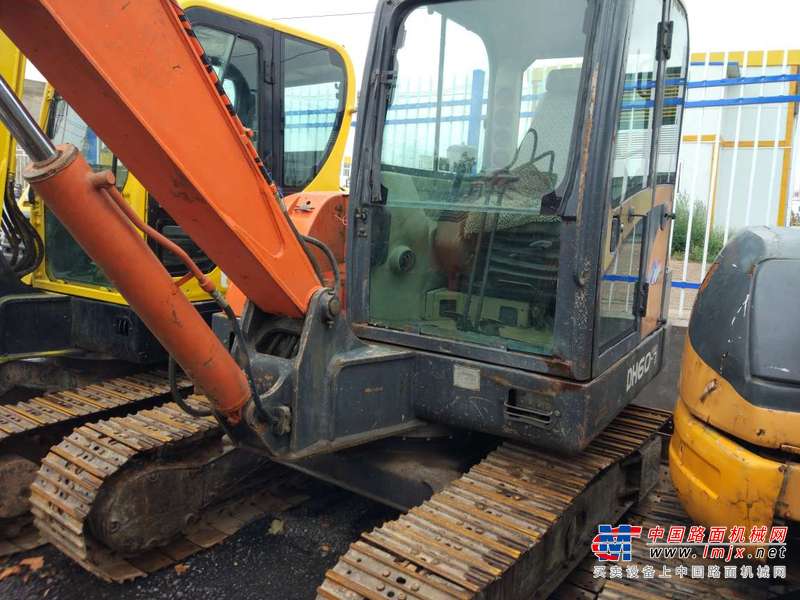 陕西出售转让二手8600小时2010年斗山DH60挖掘机