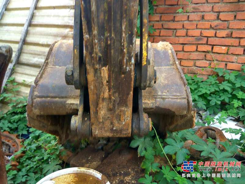 山东出售转让二手10000小时2005年现代R60挖掘机