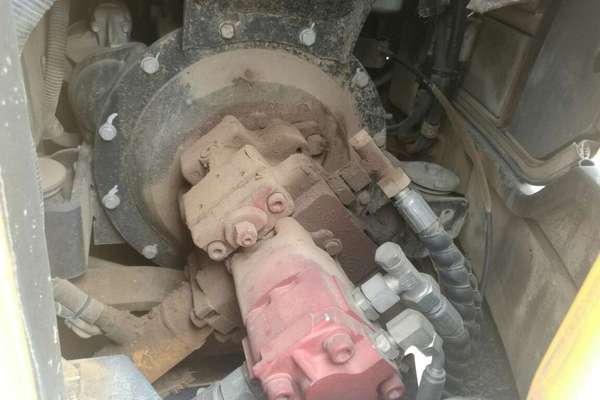 山东出售转让二手5302小时2013年柳工CLG907D挖掘机