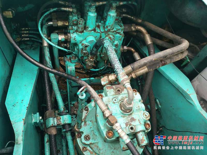 云南出售转让二手14262小时2009年神钢SK230LC挖掘机