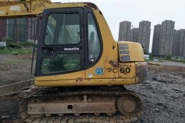 河南出售转让二手8860小时2010年小松PC60挖掘机