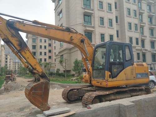 山东出售转让二手8900小时2010年福田雷沃FR160挖掘机