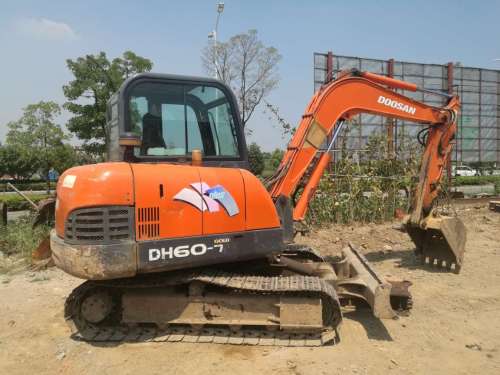 安徽出售转让二手8000小时2010年斗山DH60挖掘机