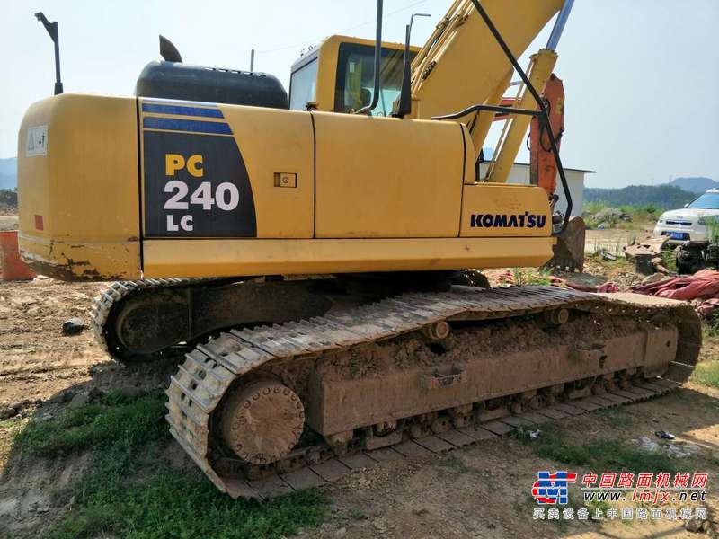 四川出售转让二手5200小时2012年小松PC240LC挖掘机