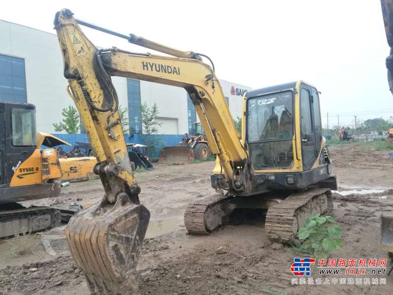 山西出售转让二手12000小时2008年现代R60挖掘机