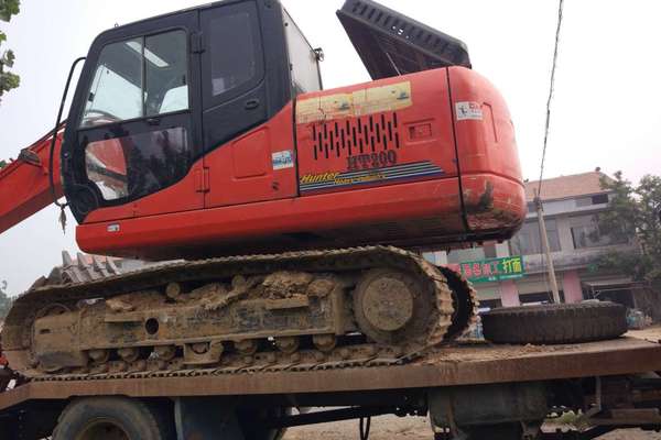 山东出售转让二手2100小时2015年恒特重工HT150挖掘机