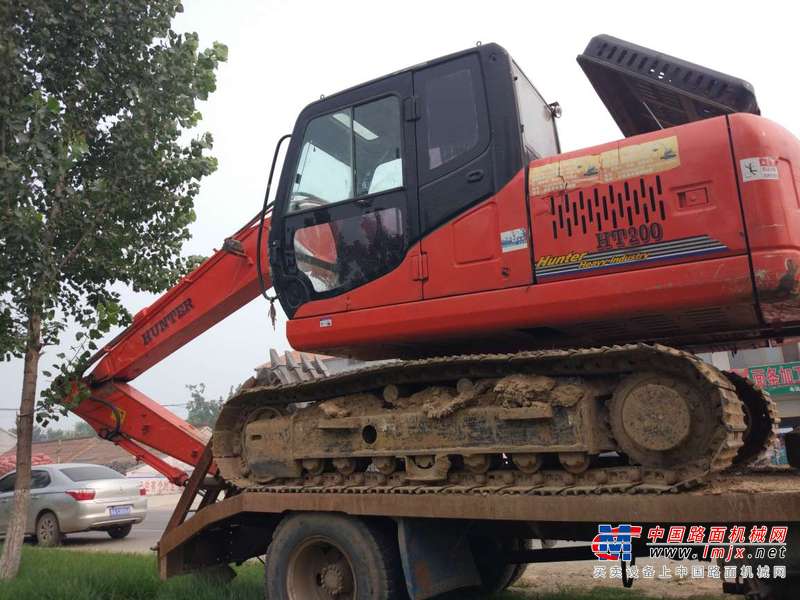 山东出售转让二手2100小时2015年恒特重工HT150挖掘机