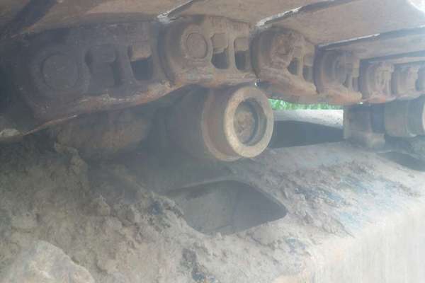 山西出售转让二手12000小时2006年日立EX250挖掘机