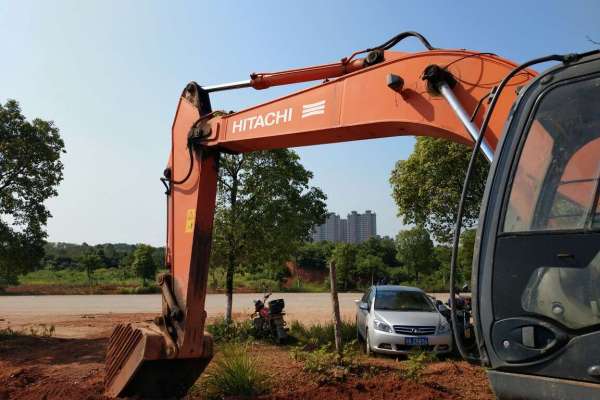 江西出售转让二手6300小时2012年日立ZX240挖掘机