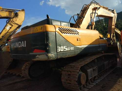 云南出售转让二手6000小时2013年现代R305LC挖掘机