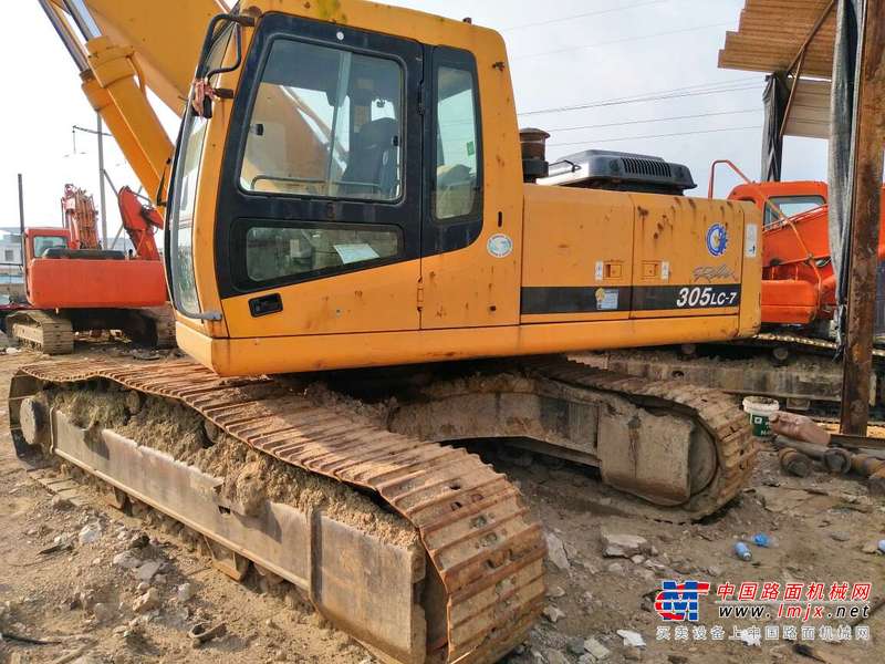 山东出售转让二手8000小时2010年现代R305LC挖掘机