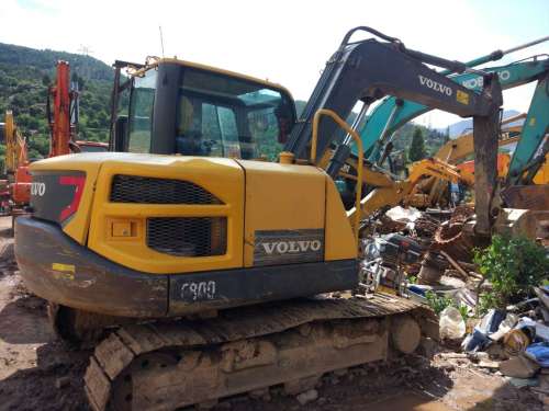 云南出售转让二手4000小时2013年沃尔沃EC80D挖掘机