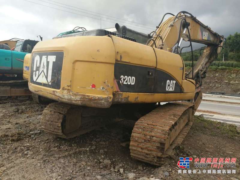 云南出售转让二手8652小时2010年卡特彼勒320D挖掘机