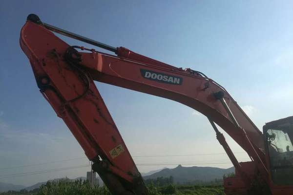 山东出售转让二手10864小时2008年斗山SL258LC挖掘机