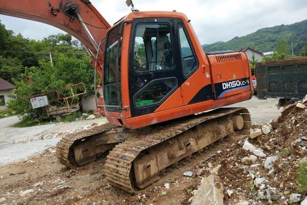 安徽出售转让二手6500小时2012年斗山DH150挖掘机