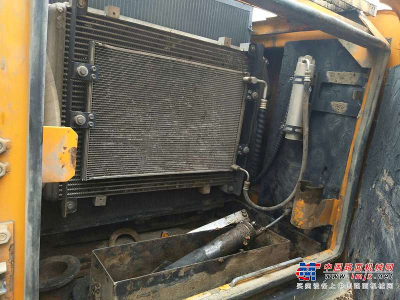 山东出售转让二手8000小时2010年三一重工SY215C挖掘机