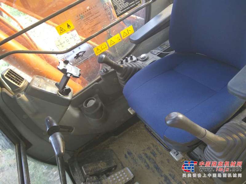 山东出售转让二手4500小时2014年日立ZX120挖掘机