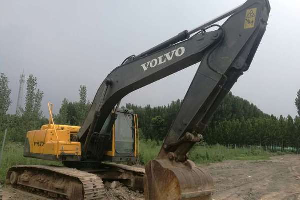 山东出售转让二手7170小时2013年沃尔沃EC210BLC挖掘机
