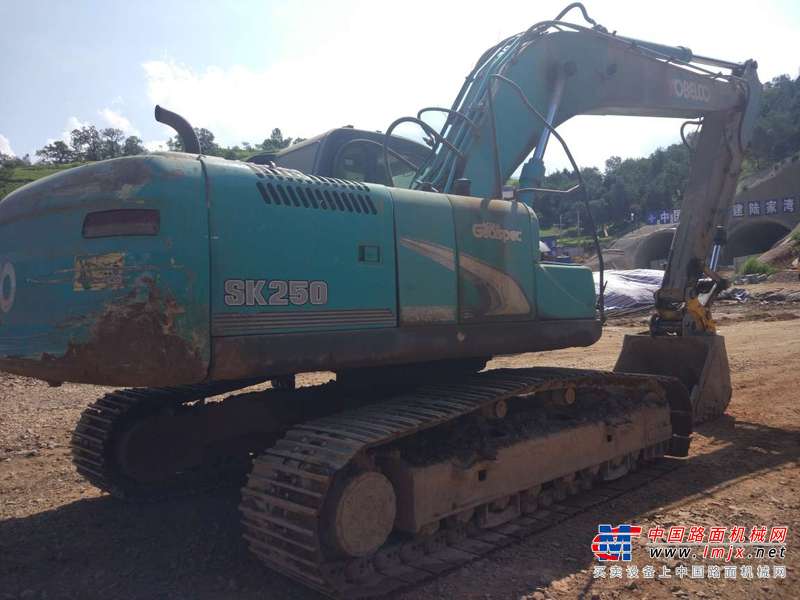 云南出售转让二手10000小时2009年神钢SK250挖掘机