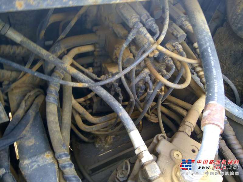 山东出售转让二手12000小时2010年住友SH210挖掘机