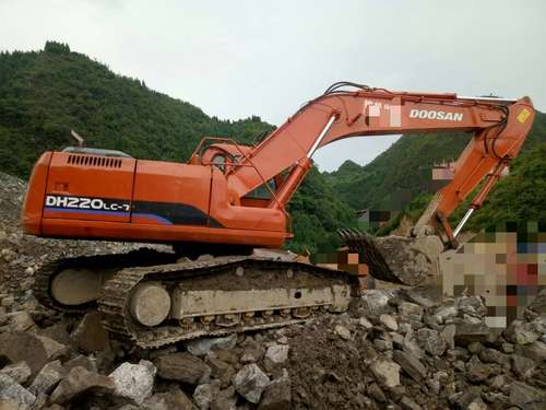 贵州出售转让二手13000小时2008年大宇DH220LC挖掘机